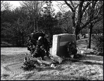 The well kept graves of THE HUNNICUTT FAMILY