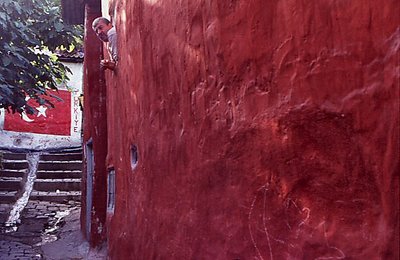 Red House under Red Flag!