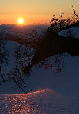 Sunset on (snow)crust 