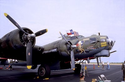 B-17G  Texas Raiders