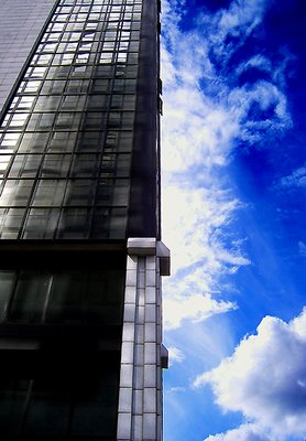 The sky & The skyscraper