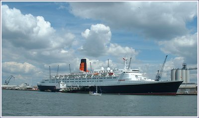 QE2