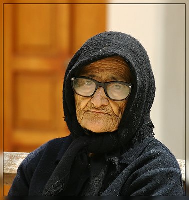 Old cretan woman