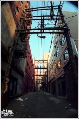 welcome to 'crack alley'~vancouver 5 a.m.