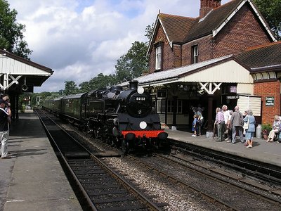 80151 pulling in to sheffield park