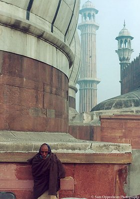 Early Morning at the Red Mosque, Old Delhi