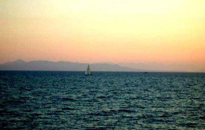..sailing in the sunset