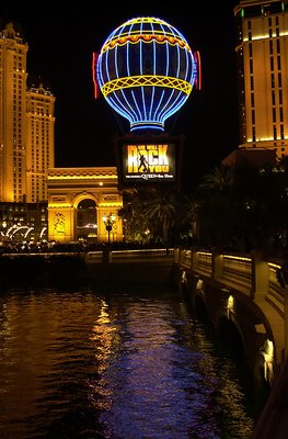 Las Vegas, reflection