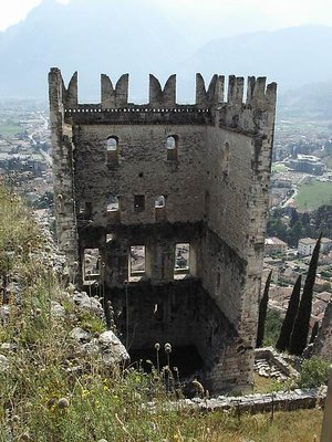 IL CASTELLO DI ARCO