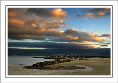 The beach and Cobb, Lyme Regis