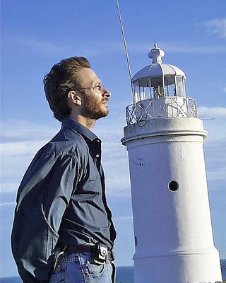 Autoretrato (The Lighthouse and Me)