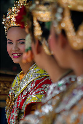 thai dancer