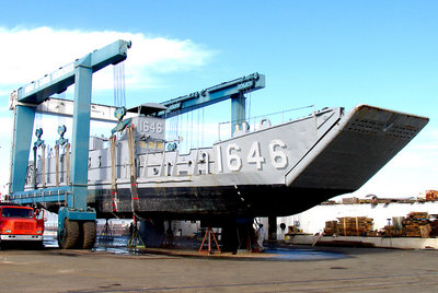 300 Tons of Fun