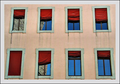windows in red and blue