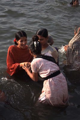 Hapiness in Gange River