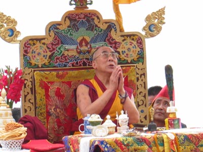Dalai Lama Pray.......
