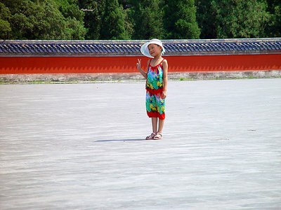 child in the temple of heaven