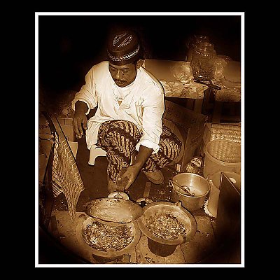 A Traditional Pan Cakes Seller