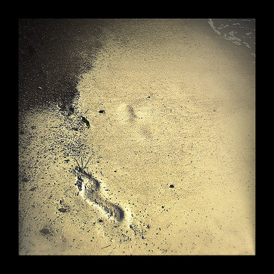 Mysterious foot print