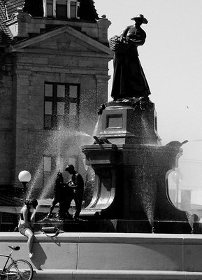 Girl at the fountain...