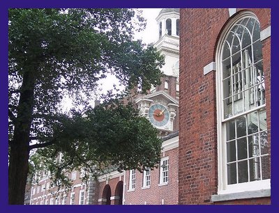 Peek view at Indepence Hall