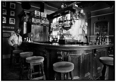 untitled (angel pub 10 am)