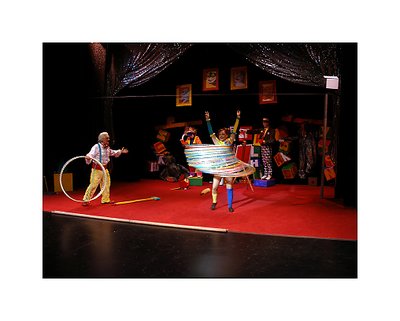 Moscow Cats Theater: Hoola Hoop