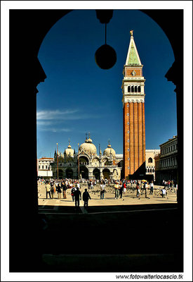 Campanile in cornice