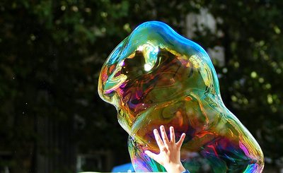 Do not Touch the Bubble!!