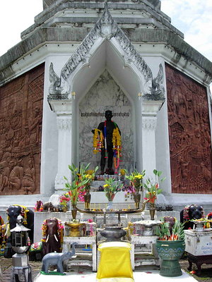 King Naresuan's Monument (4)