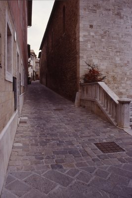  Scorcio dalla piazzetta di San Quirico