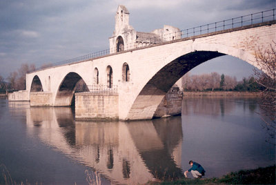 sur le pont d'Avignon...