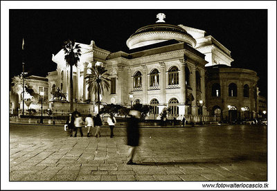 Teatro Massimo By night