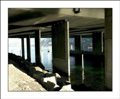 Under the bridge -1-