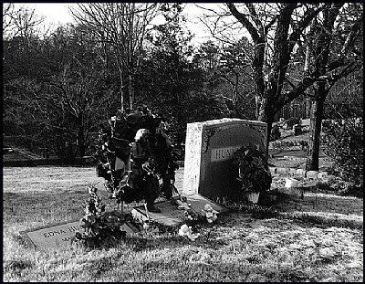 Modern Graves: Seneca, S.C. 1996
