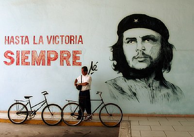 CHE