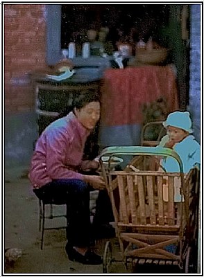 Guilin. Mother and Child