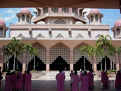 Mosque & Visitors