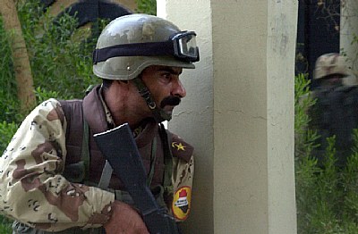 A Soldiers Decisive Moment - On the Move
