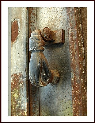 one rusty knocker....