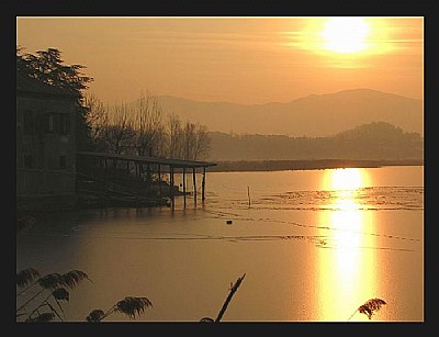 lago ghiacciato