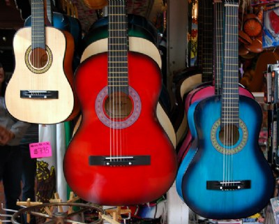 Tres Guitarras