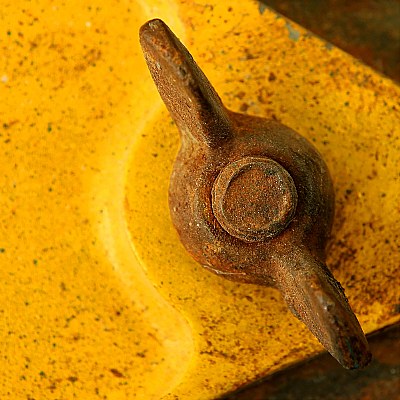 Rusty Wingnut.