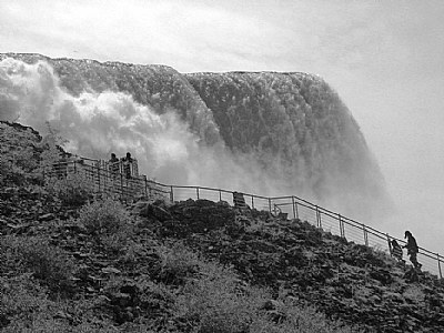 Niagara in Monochrome