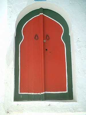 Open the Door to see the Tunisia...