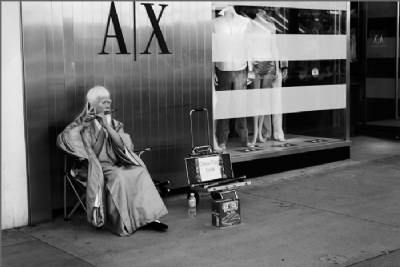 Chinese Flute in a strange city