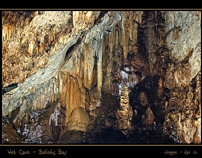 Wet cave - Ballots Bay