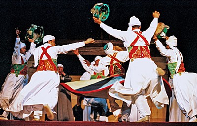 tanurra danceer