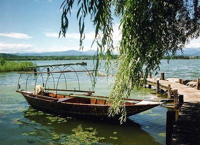 veduta del lago di Varese