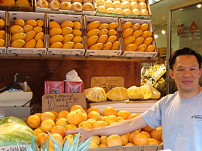 Shop of Orange Fruit